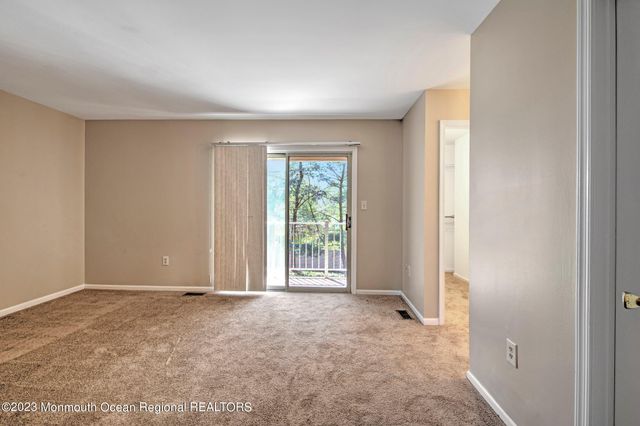 7 Stuart Drive 4, Freehold, NJ 07728