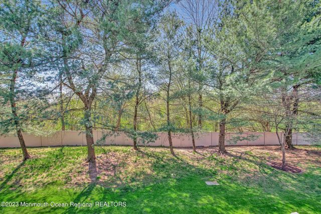 7 Stuart Drive 4, Freehold, NJ 07728