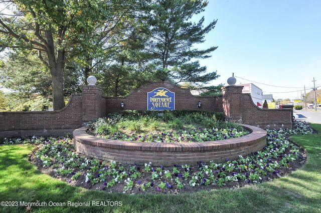 7 Stuart Drive 4, Freehold, NJ 07728