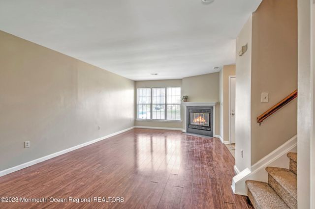 7 Stuart Drive 4, Freehold, NJ 07728