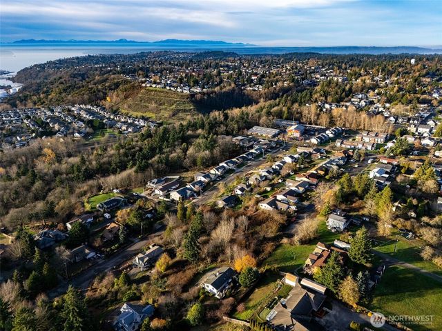 63 XX 19th Street NE, Tacoma, WA 98422