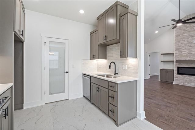 6901 SW High Meadow Boulevard, Bentonville, AR 72713