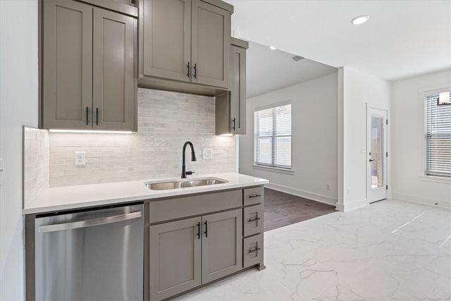 6901 SW High Meadow Boulevard, Bentonville, AR 72713