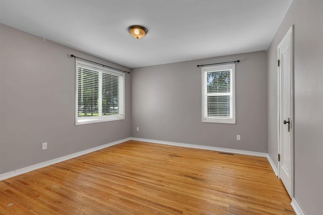 109 Main Street E, Spring Hill, MN 56352