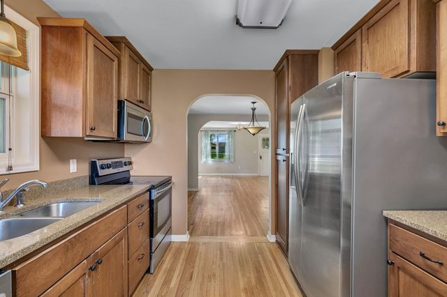 109 Main Street E, Spring Hill, MN 56352