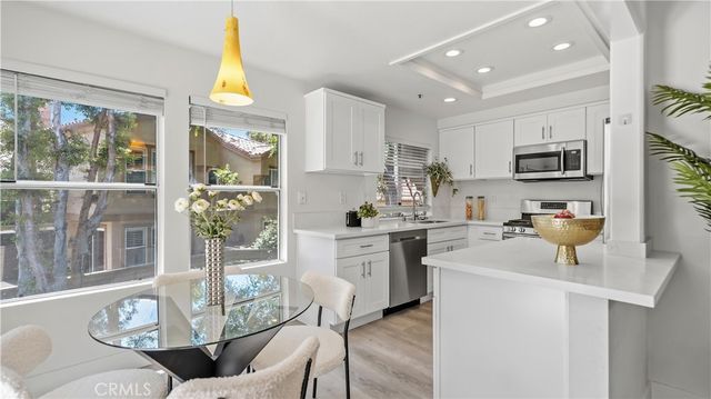 15 Ericson Aisle, Irvine, CA 92620
