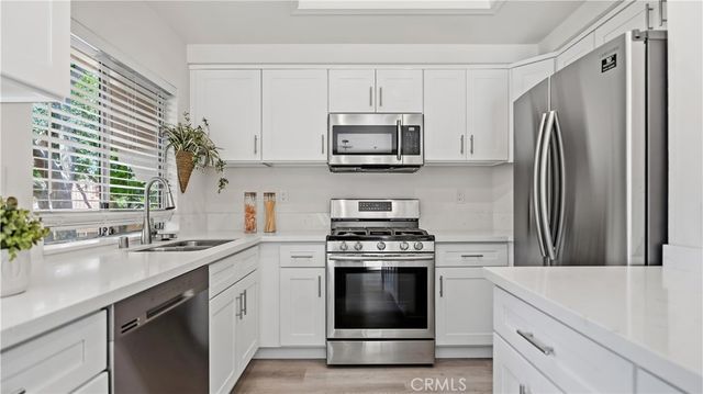 15 Ericson Aisle, Irvine, CA 92620