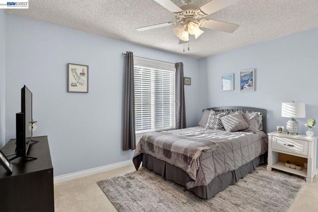 5827 5827 Cold Water Drive, Castro Valley, CA 94552