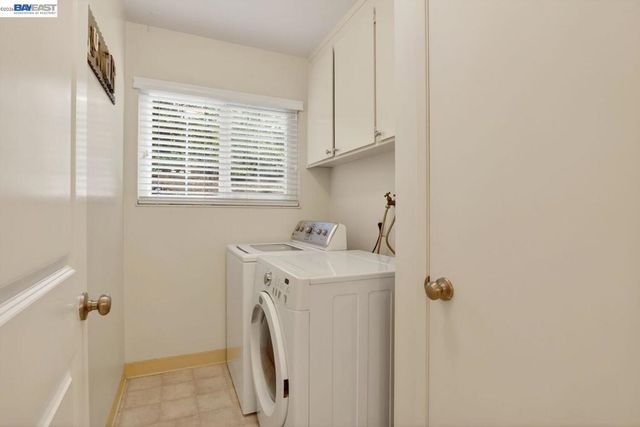 5827 5827 Cold Water Drive, Castro Valley, CA 94552