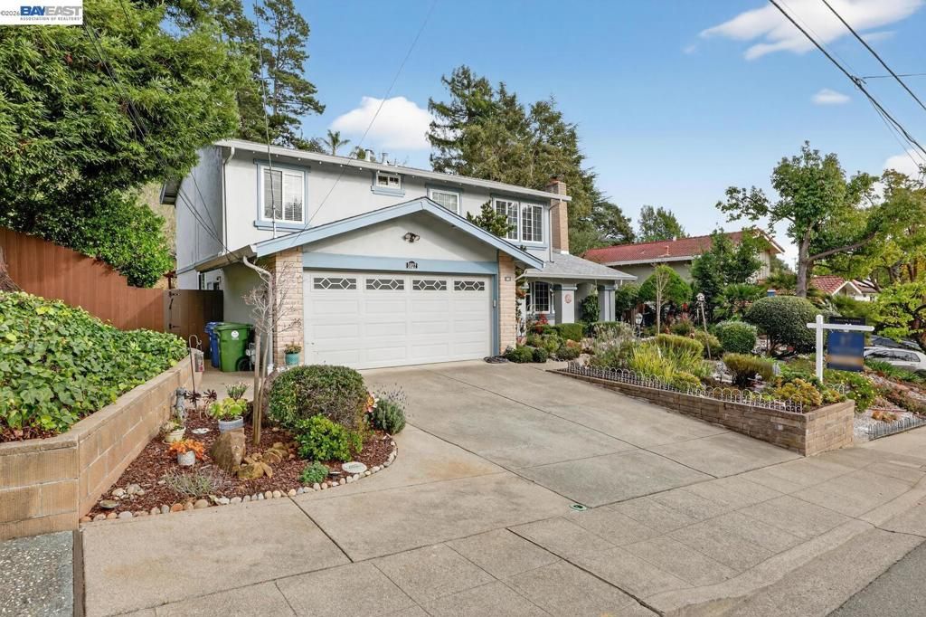 5827 5827 Cold Water Drive, Castro Valley, CA 94552