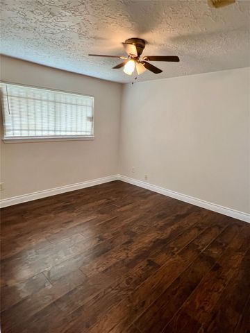 12110 Murr Way, Houston, TX 77048
