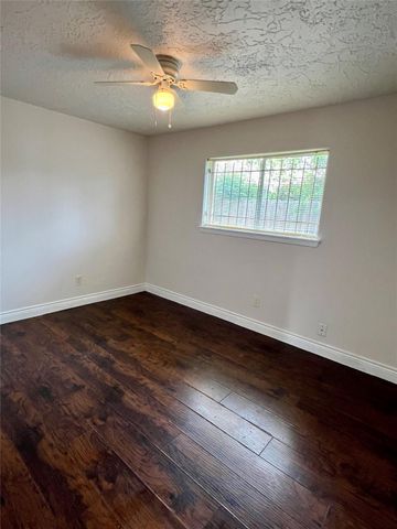 12110 Murr Way, Houston, TX 77048