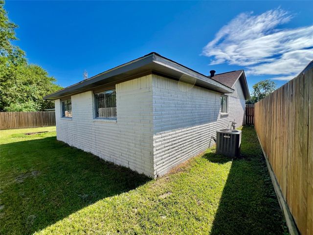 12110 Murr Way, Houston, TX 77048