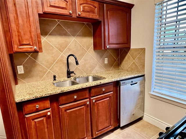 12110 Murr Way, Houston, TX 77048