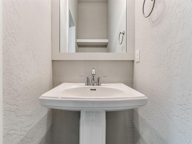 6713 NW 149th Street, Oklahoma City, OK 73142