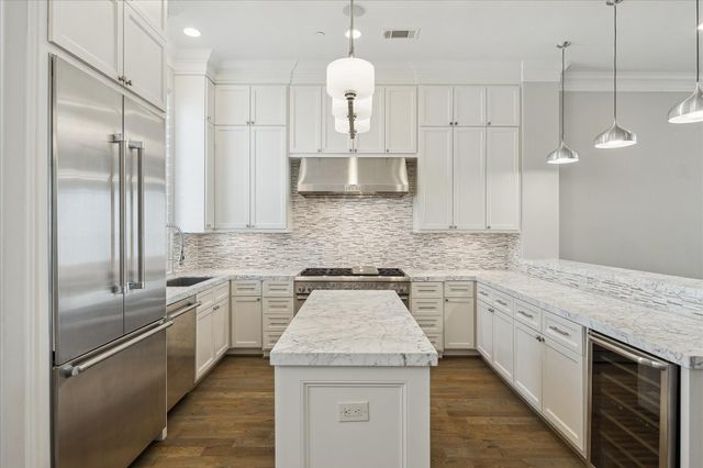 5327 Paseo Caceres Drive, Houston, TX 77007