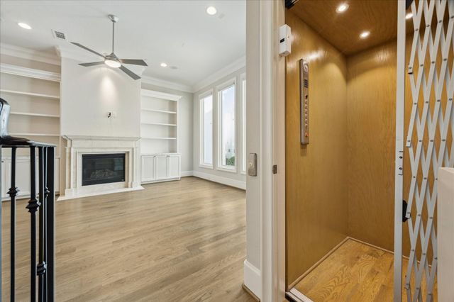 5327 Paseo Caceres Drive, Houston, TX 77007