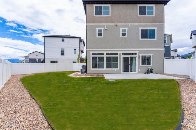 104 E POLARIS DR, Saratoga Springs, UT 84045