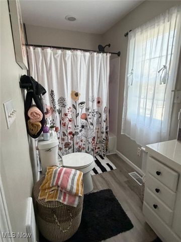 2223 Fenwick Road, University Heights, OH 44118