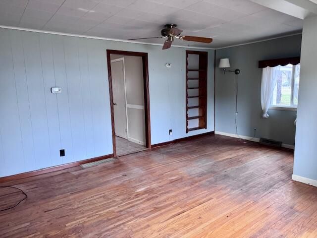 315 E Slosson Avenue, Reed City, MI 49677