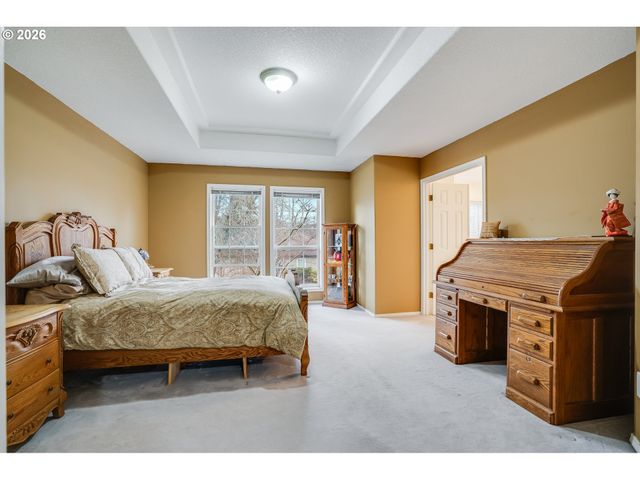 312 Nw Pacific Grove Dr, Beaverton, OR 97006