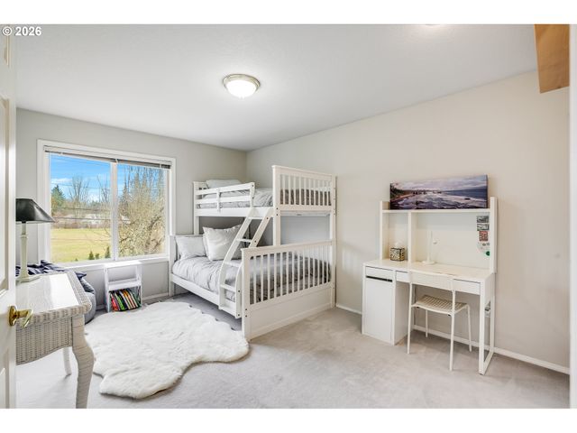 312 Nw Pacific Grove Dr, Beaverton, OR 97006