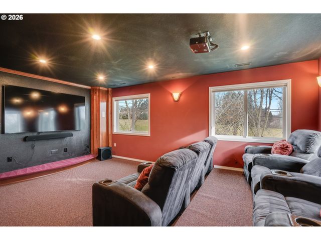 312 Nw Pacific Grove Dr, Beaverton, OR 97006