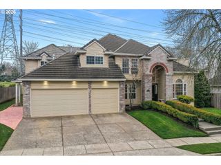 312 Nw Pacific Grove Dr, Beaverton, OR 97006
