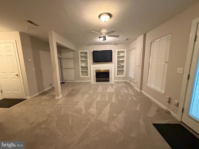 20965 PROMONTORY SQ, Sterling, VA 20165
