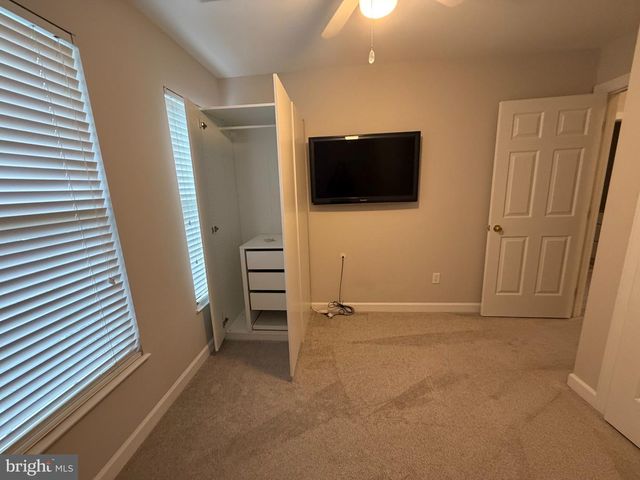 20965 PROMONTORY SQ, Sterling, VA 20165