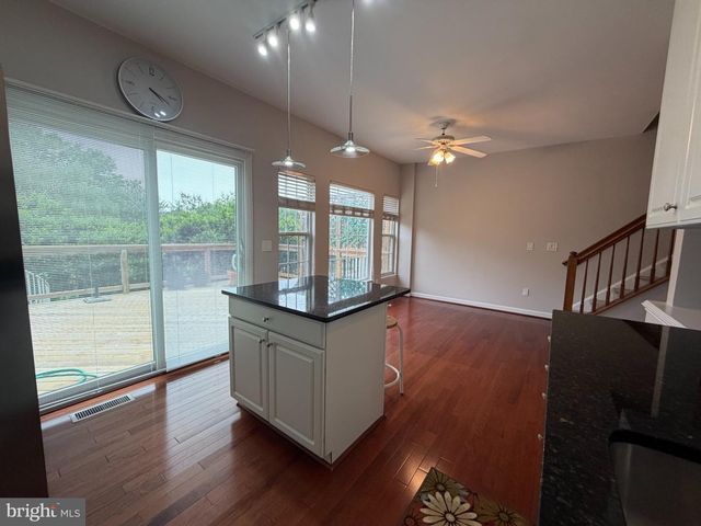20965 PROMONTORY SQ, Sterling, VA 20165
