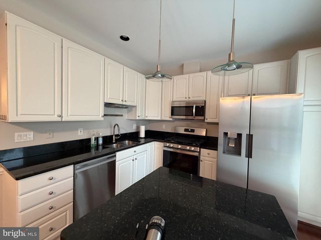 20965 PROMONTORY SQ, Sterling, VA 20165