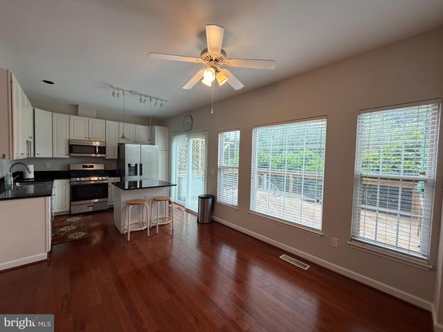 20965 PROMONTORY SQ, Sterling, VA 20165