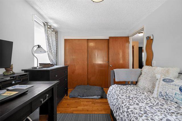 9219 26th Avenue SW, Seattle, WA 98106
