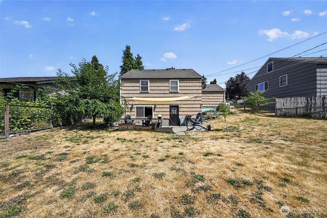 9219 26th Avenue SW, Seattle, WA 98106