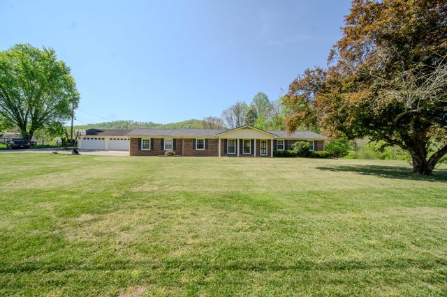 5027 Rocky Point Rd, Cookeville, TN 38506