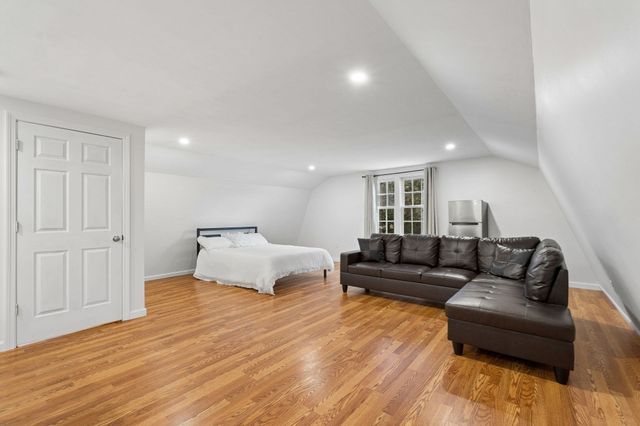 7 Providence Road, Westford, MA 01886