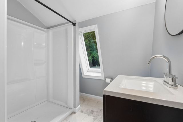 7 Providence Road, Westford, MA 01886