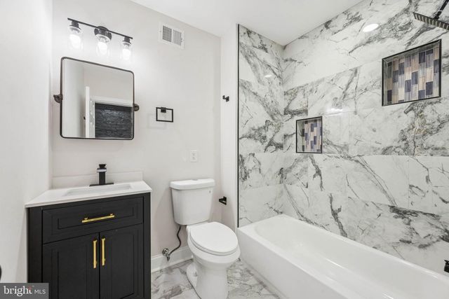 702 N LAKEWOOD AVE, Baltimore, MD 21205