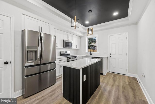 702 N LAKEWOOD AVE, Baltimore, MD 21205