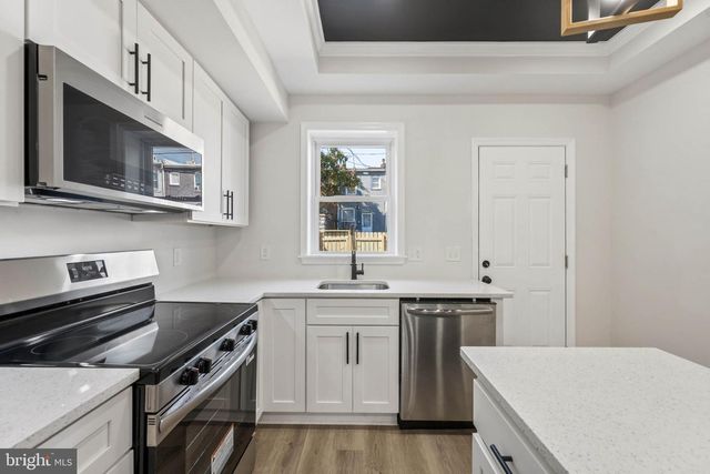 702 N LAKEWOOD AVE, Baltimore, MD 21205