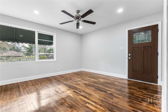 2102 Auburn Street, Savannah, GA 31404