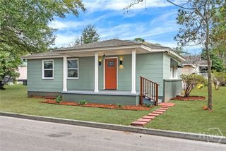 2102 Auburn Street, Savannah, GA 31404