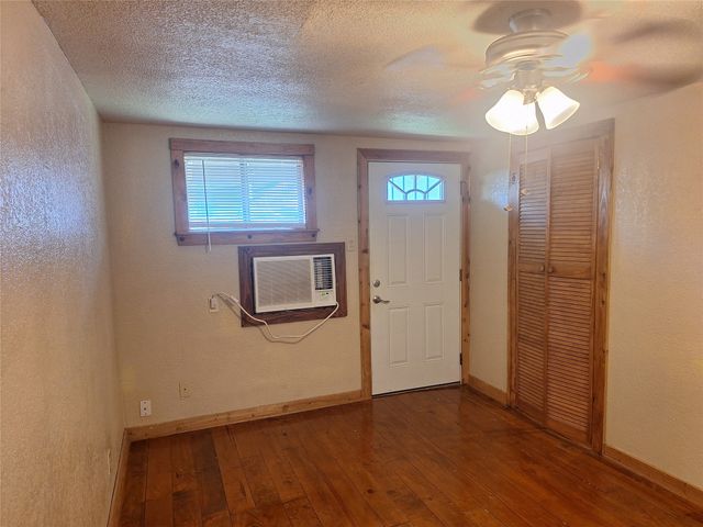1705 Chris Craft Drive 2, Grapevine, TX 76051