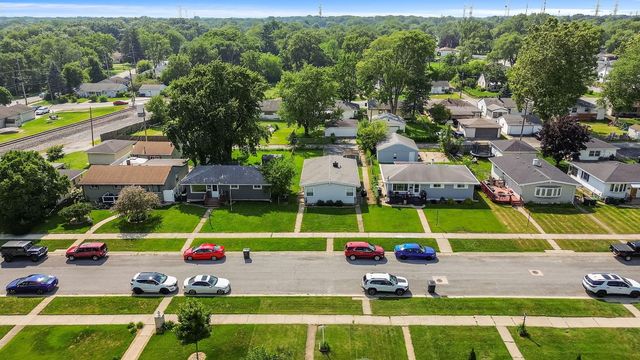 220 S Delaware Street, Hobart, IN 46342