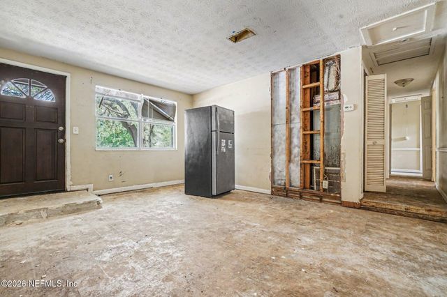 170 LESTER Drive, Orange Park, FL 32073