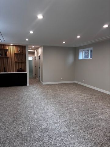 3755 N Odell Avenue N, Chicago, IL 60634