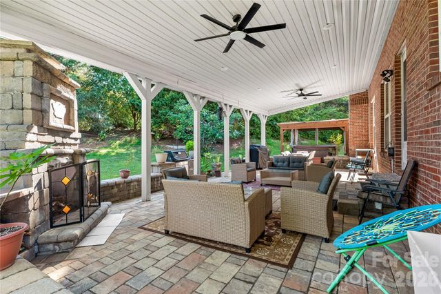 21717 Shoveller Court, Cornelius, NC 28031