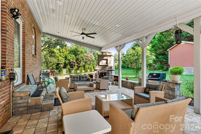 21717 Shoveller Court, Cornelius, NC 28031