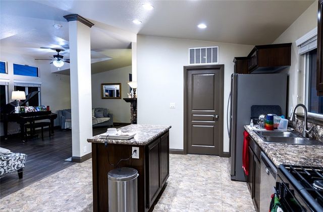 3595 Santa Fe Avenue 162, Long Beach, CA 90810